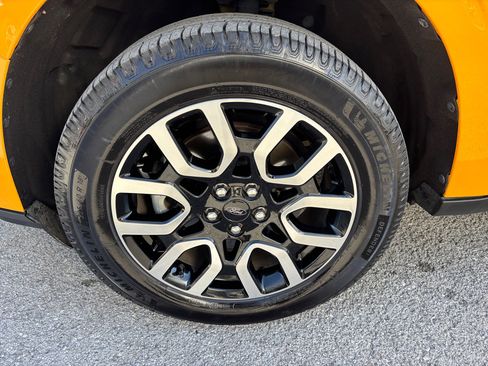 Used 2022 Ford Maverick Lariat w/ Equipment Group 500A Standard image 8