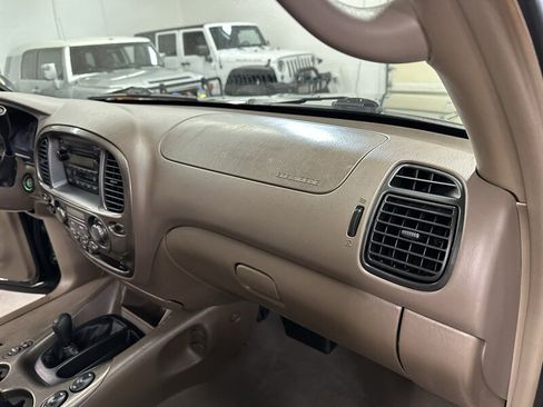 Used 2003 Toyota Sequoia Limited AWD/4WD image 35
