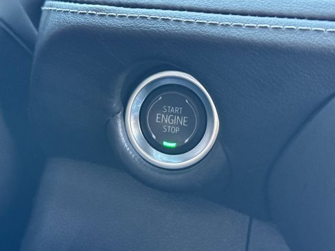 Used 2025 Chevrolet Tahoe Z71 image 32