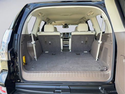 Used 2018 Lexus GX 460 Premium AWD/4WD image 30