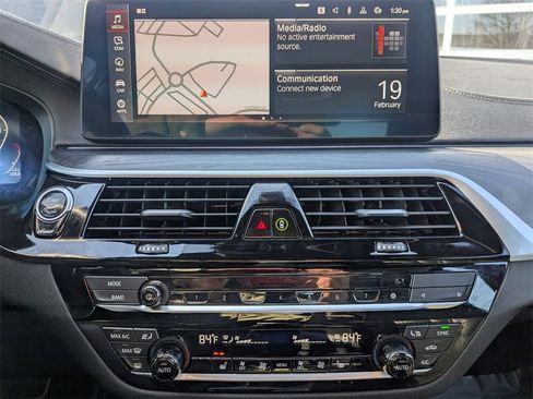 Used 2023 BMW M550i xDrive w/ Executive Package image 18