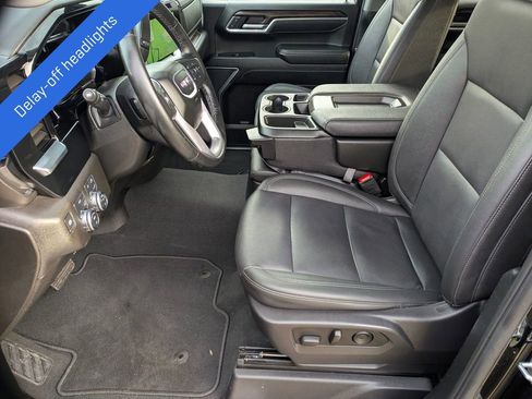 Certified 2025 GMC Sierra 1500 SLT image 39