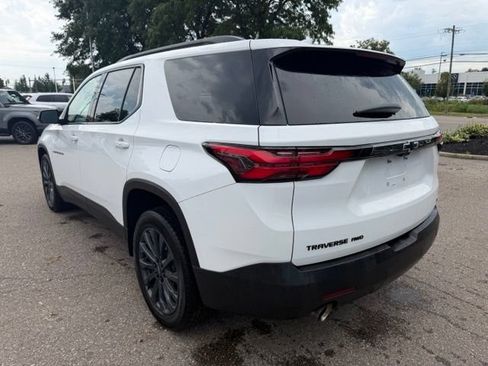 Used 2023 Chevrolet Traverse RS w/ LPO, Floor Liner Package AWD/4WD image 10