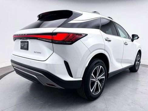 Used 2023 Lexus RX 350 Premium image 16