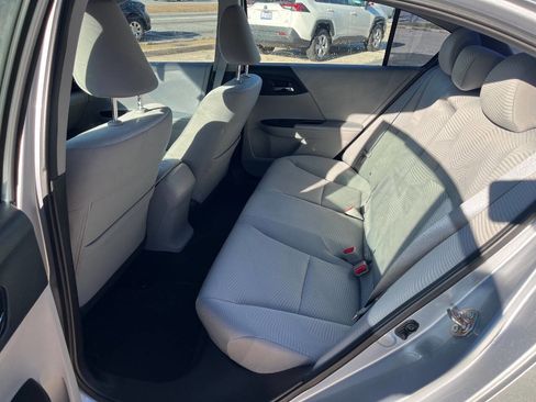 Used 2016 Honda Accord LX image 12