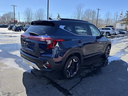 Used 2024 Kia Seltos SX w/ SX Sunroof Package image 9