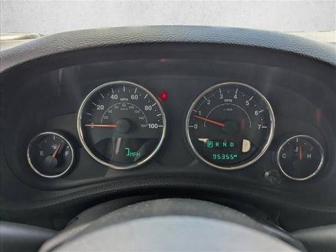 Used 2017 Jeep Wrangler Unlimited Sport w/ Connectivity Group AWD/4WD image 16