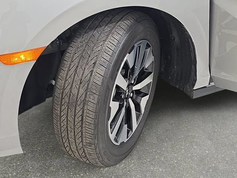 Used 2025 Honda Odyssey EX-L image 32