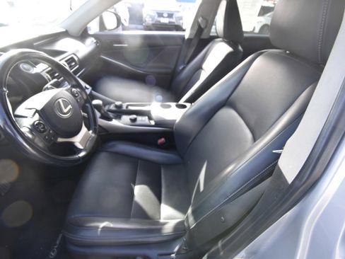 Used 2016 Lexus IS 200t image 7