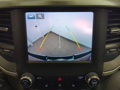 Used 2022 RAM 1500 Big Horn AWD/4WD image 16