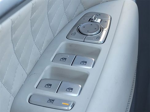 New 2025 Genesis G70 3.3T Advanced w/ Sport Prestige Package image 30