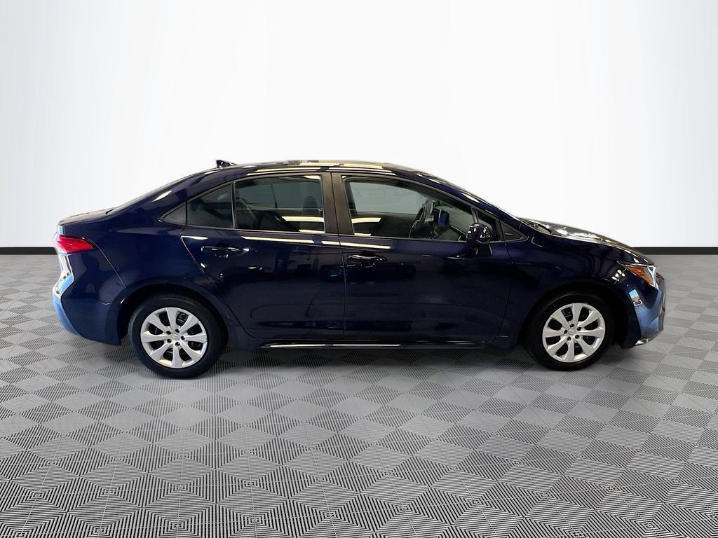 Used 2024 Toyota Corolla LE FWD image 8