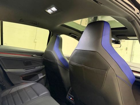 Used 2022 Volkswagen Golf R AWD/4WD image 44