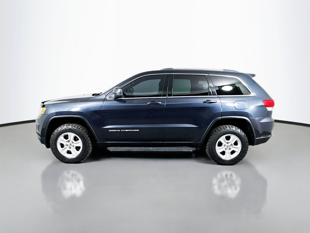 Used 2015 Jeep Grand Cherokee Laredo w/ Quick Order Package 23E AWD/4WD image 2