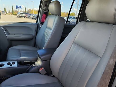 Used 2007 Jeep Liberty Limited image 16