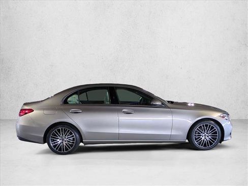 Used 2023 Mercedes-Benz C 300 Sedan image 4