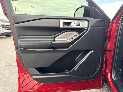 Used 2020 Ford Explorer ST w/ ST High-Performance Pack image 17