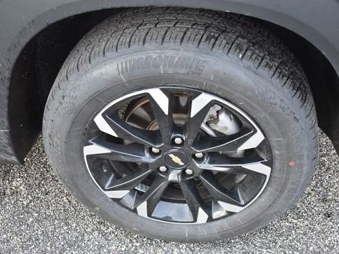Used 2022 Chevrolet TrailBlazer LT AWD/4WD image 12