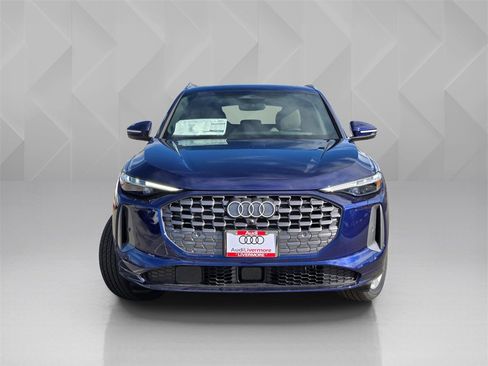 New 2025 Audi Q5 Premium Plus image 2