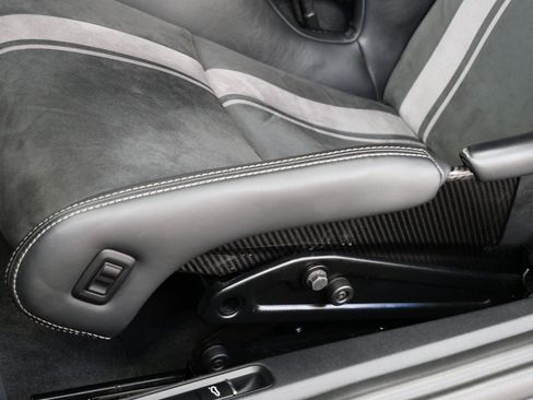 Used 2018 Porsche 911 GT3 RWD image 37