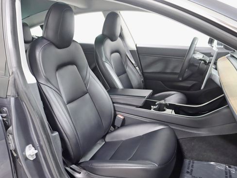 Used 2020 Tesla Model 3 Performance image 26
