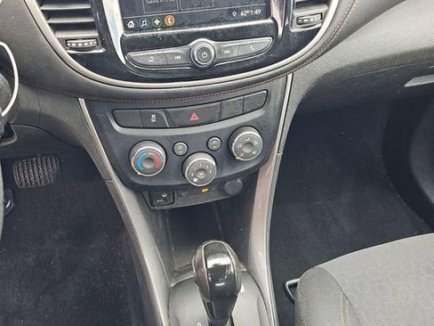 Used 2019 Chevrolet Trax LS image 11