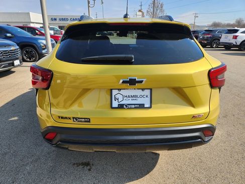 Certified 2024 Chevrolet Trax RS w/ Driver Confidence Package image 6