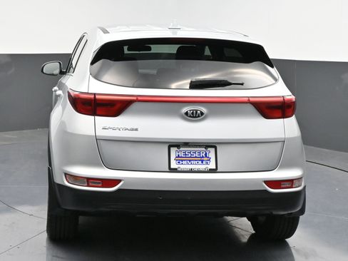 Used 2019 Kia Sportage LX AWD/4WD image 6