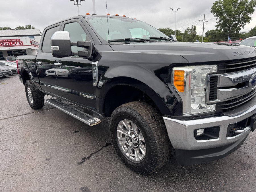 Used 2017 Ford F250 XLT w/ XLT Premium Package AWD/4WD image 12
