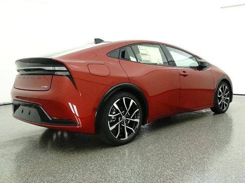 New 2026 Toyota Prius Plug-In Hybrid image 21