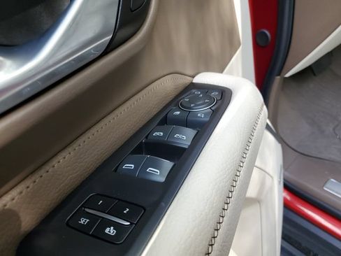 Used 2024 GMC Yukon XL Denali w/ Denali Reserve Package RWD image 17