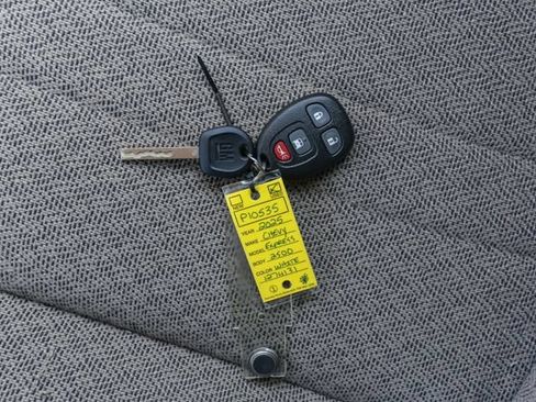 Used 2025 Chevrolet Express 2500 w/ Driver Convenience Package RWD image 30
