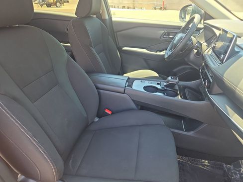 Certified 2025 Nissan Rogue S FWD image 10