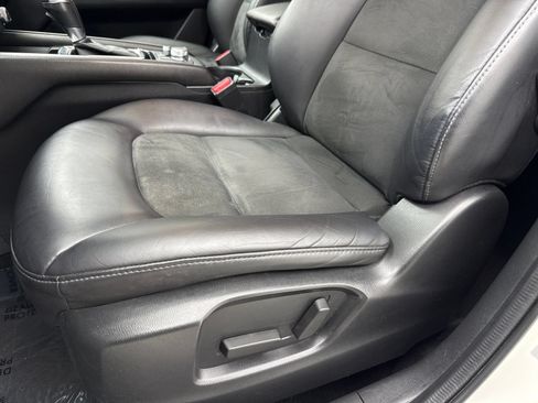Used 2019 MAZDA CX-5 Touring FWD image 33