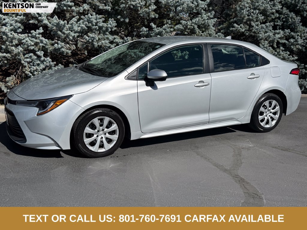 Used 2025 Toyota Corolla LE FWD image 1