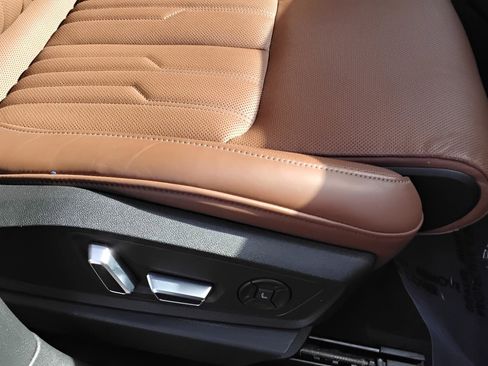 Certified 2024 Audi Q8 e-tron Prestige w/ Prestige Package image 27