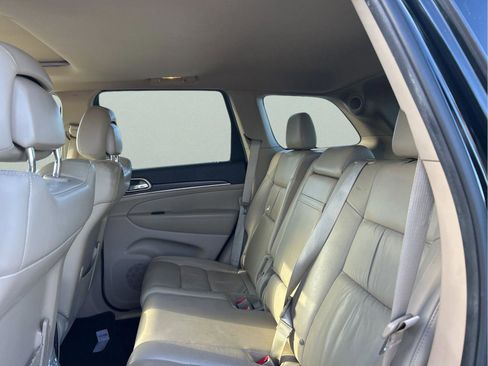 Used 2014 Jeep Grand Cherokee Limited w/ Trailer Tow Group IV image 30