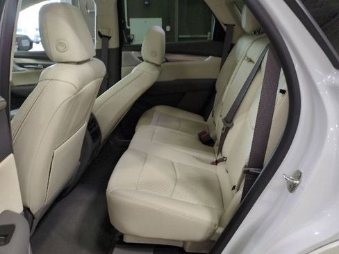 New 2024 Cadillac XT5 Premium Luxury AWD/4WD image 15