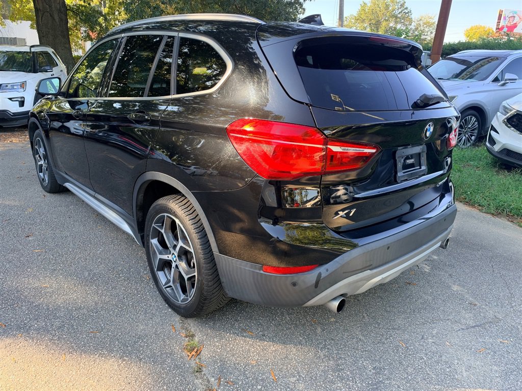 Used 2019 BMW X1 xDrive28i w/ Convenience Package AWD/4WD image 4