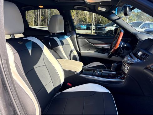 Used 2015 INFINITI Q70 3.7 w/ Sport Package image 14