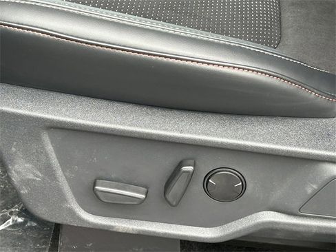 New 2024 Ford Bronco Raptor image 9