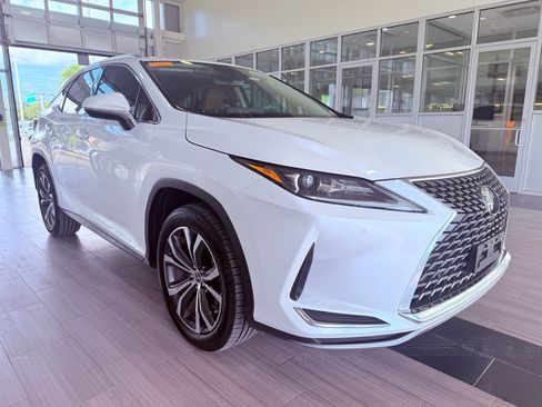 Used 2021 Lexus RX 350 FWD w/ Premium Package image 3