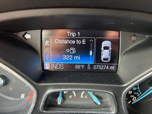 Used 2012 Ford Focus Titanium FWD image 22