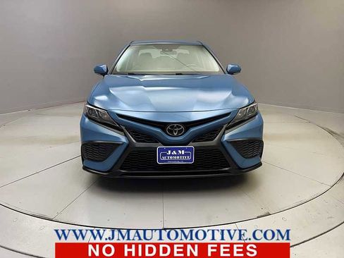 Used 2023 Toyota Camry SE image 8