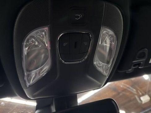 New 2026 Jeep Compass Latitude image 18