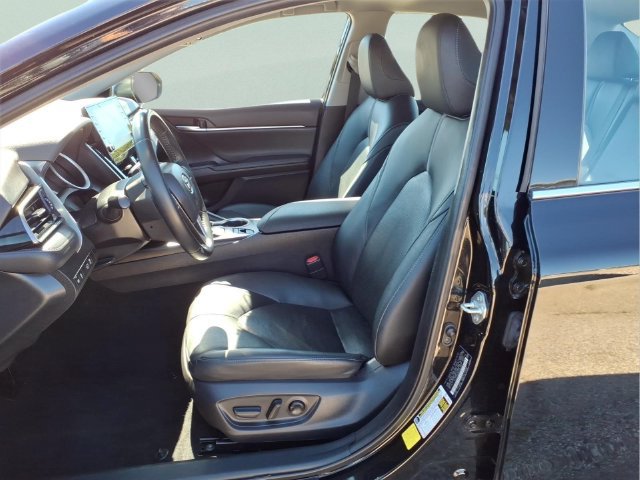 Used 2022 Toyota Camry XLE FWD image 12