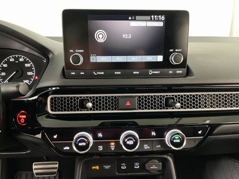 Used 2025 Honda Civic Sport image 29