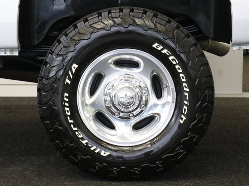 Used 2000 Dodge Ram 2500 Truck SLT image 44