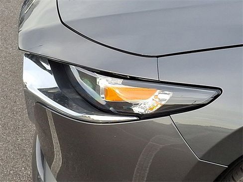 Used 2023 MAZDA MAZDA3 s image 27