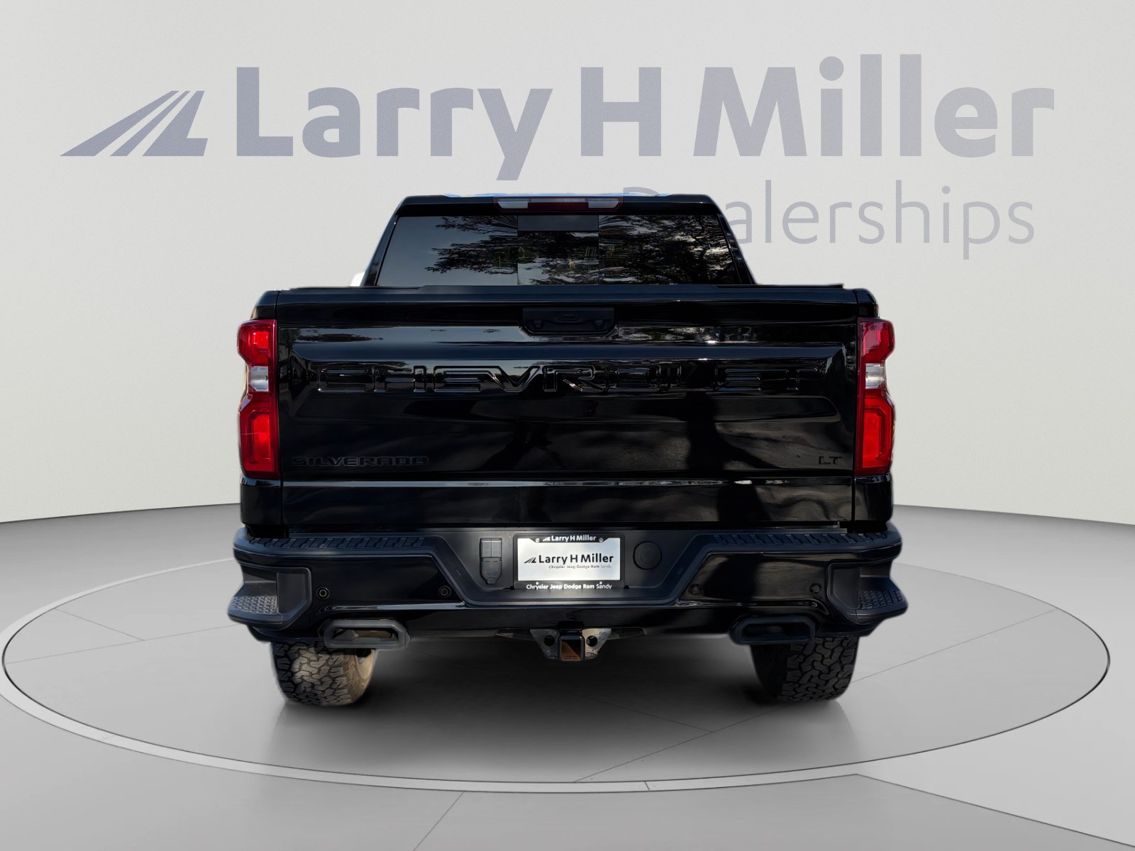 Used 2022 Chevrolet Silverado 1500 LT Trail Boss w/ LT Trail Boss Premium Package AWD/4WD image 4